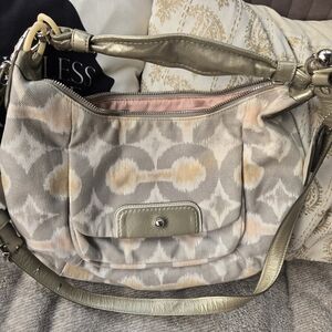 Coach Large Crossbody/sholder Bag